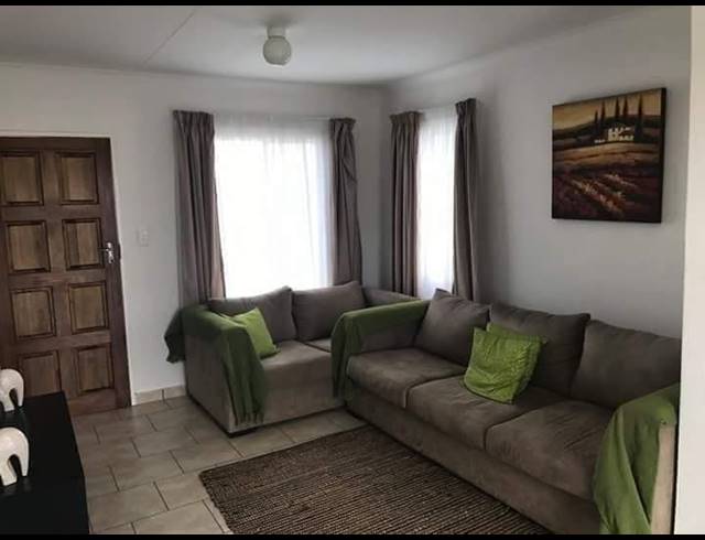 2 BEDROOM HOUSE FOR SALE IN SHARON PARK